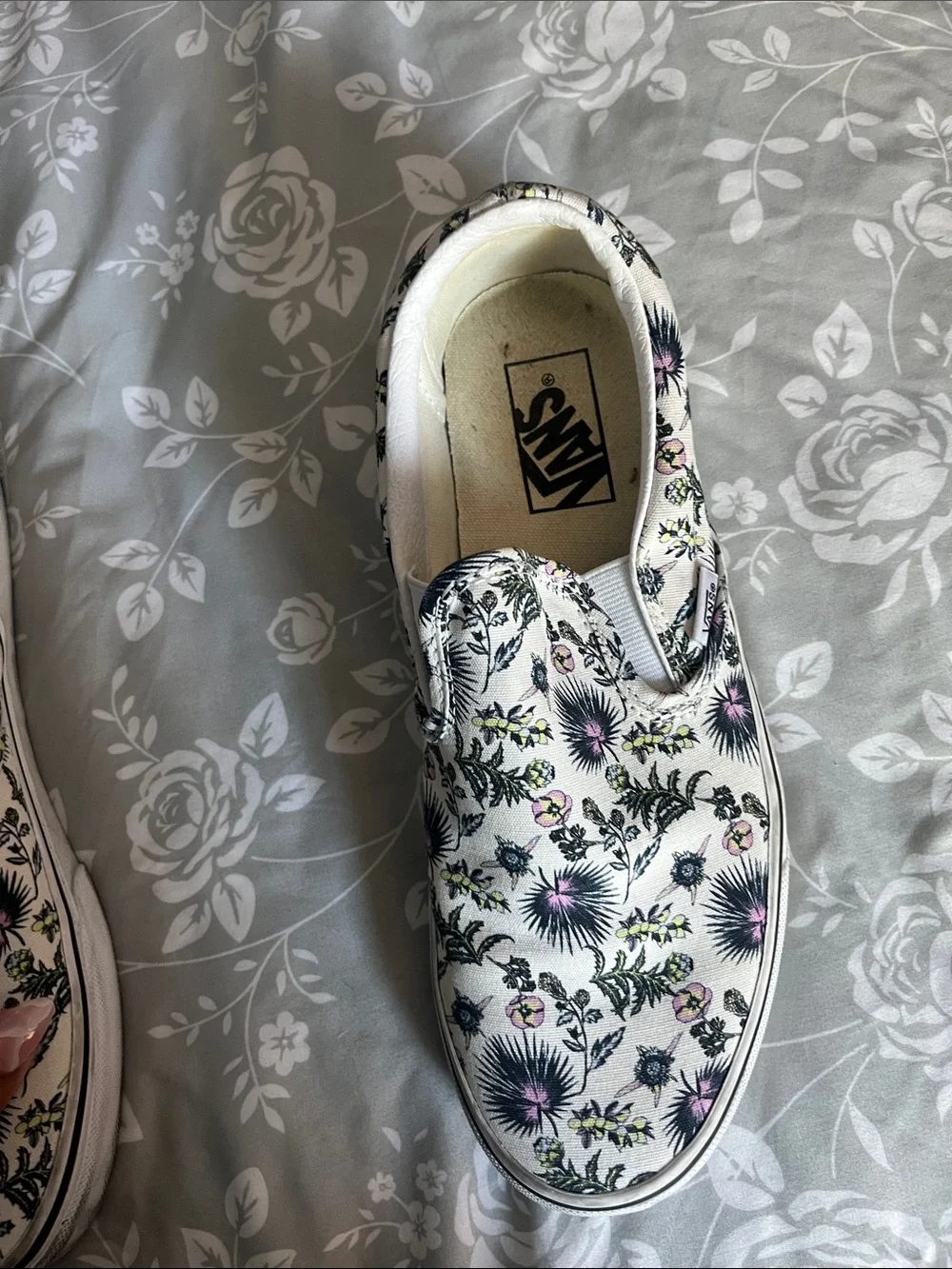 Vans slip sneakers